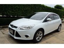 2013 Ford Focus 1.6 (ปี 12-16) Trend Hatchback AT