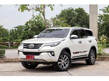 2017 Toyota Fortuner 2.8 (ปี 15-18) V 4WD SUV