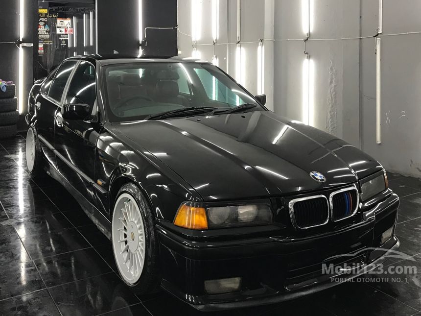 1994 BMW 320i E36 2.0 Manual Sedan