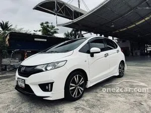 2016 Honda JAZZ 1.5 S Hatchback