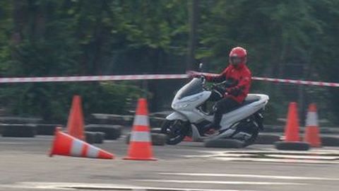 Uji Singkat Honda PCX ABS 2018
