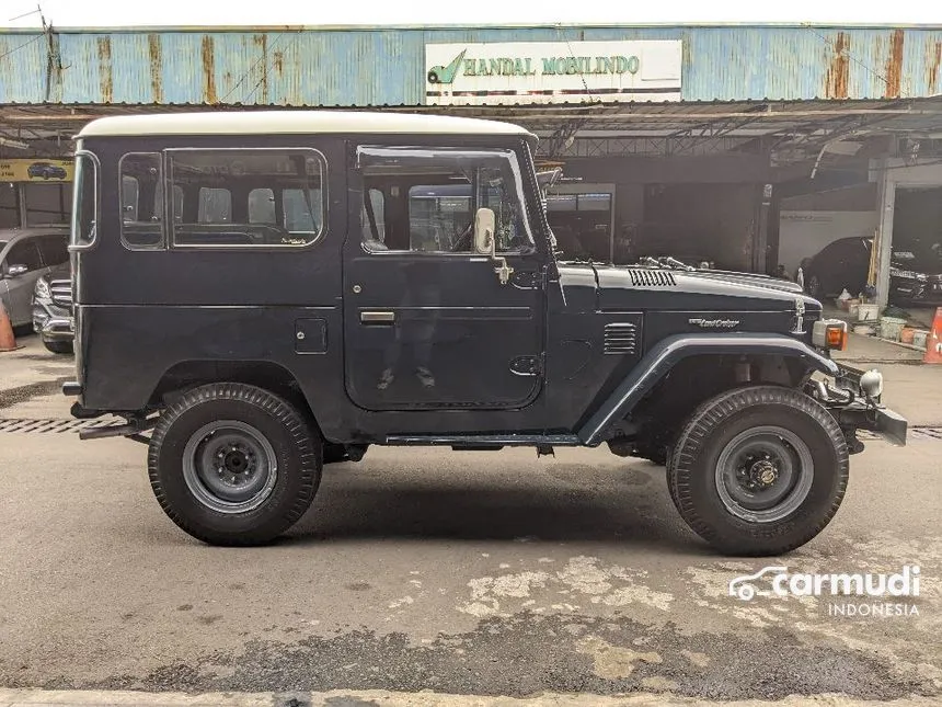 1982 Toyota Land Cruiser FJ40 Jeep