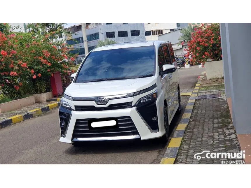 2019 Toyota Voxy MPV