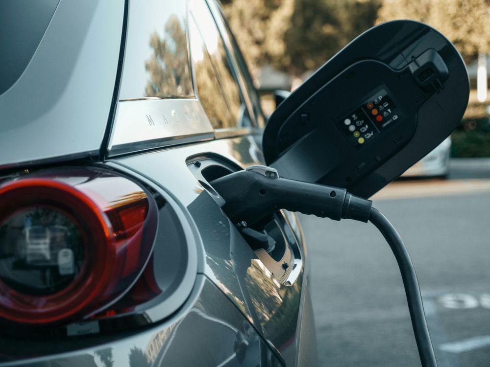 Nak Beli Kereta EV? Ini 6 Perkara Anda Kena Tahu Dulu!