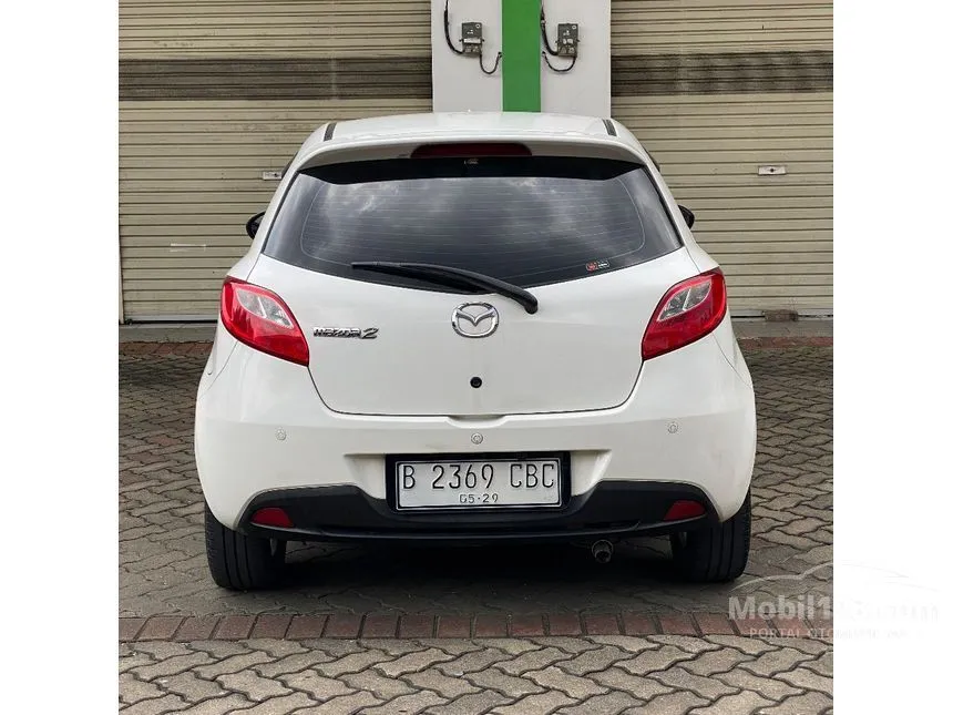 2013 Mazda 2 V Hatchback