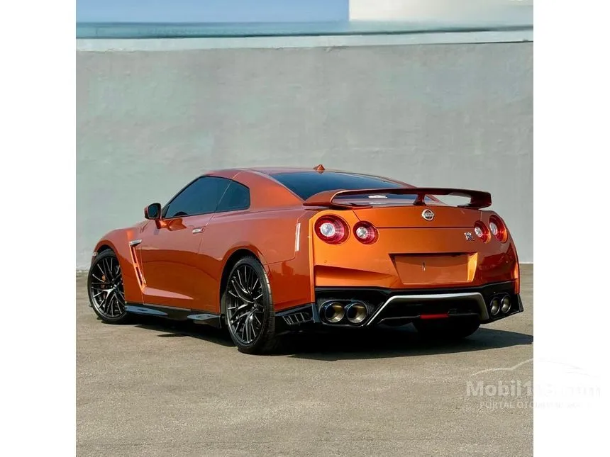 2022 Nissan GT-R Recaro Edition Coupe