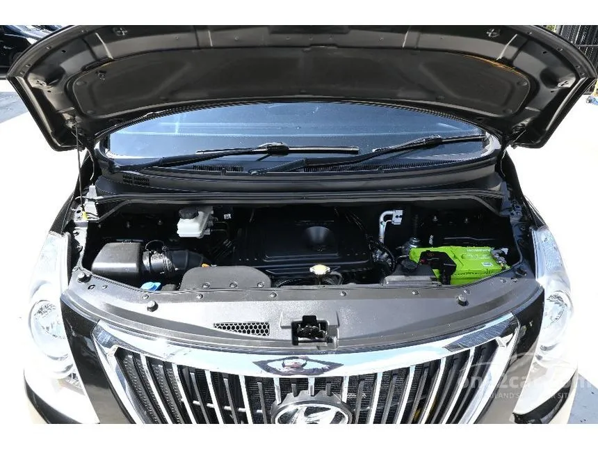 2018 Hyundai H-1 Elite Van