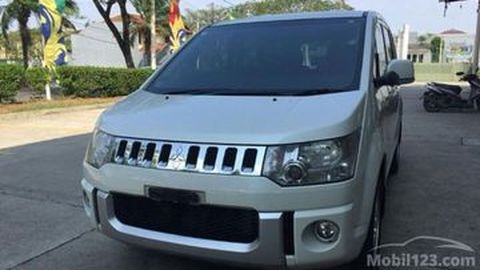 Butuh Uang, Mitsubishi Delica Bekas 2015 Dijual Lebih Murah dari Agya