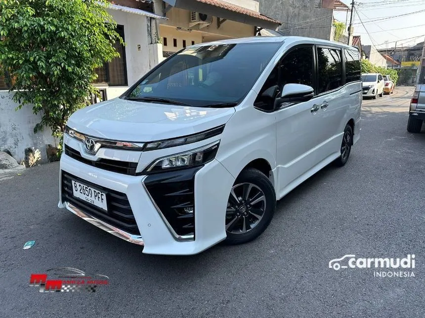 2018 Toyota Voxy MPV