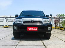 Toyota Land Cruiser 4.6 V8 ZX Jepang Fullspec Bensin AT 2010 Hitam