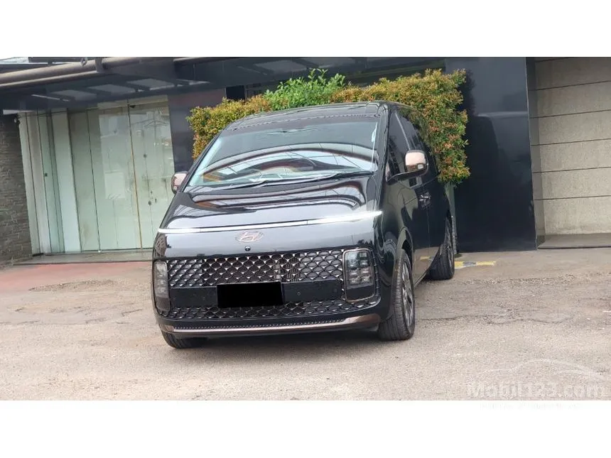 2021 Hyundai Staria Signature 7 MPV