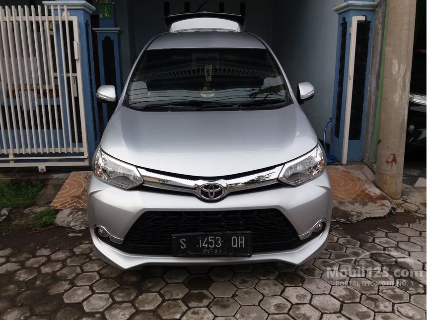 Jual Mobil  Toyota Avanza  2021 Veloz 1 3 di Jawa  Timur  