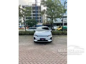 2025 BYD M6 Standard 7 Seater MPV