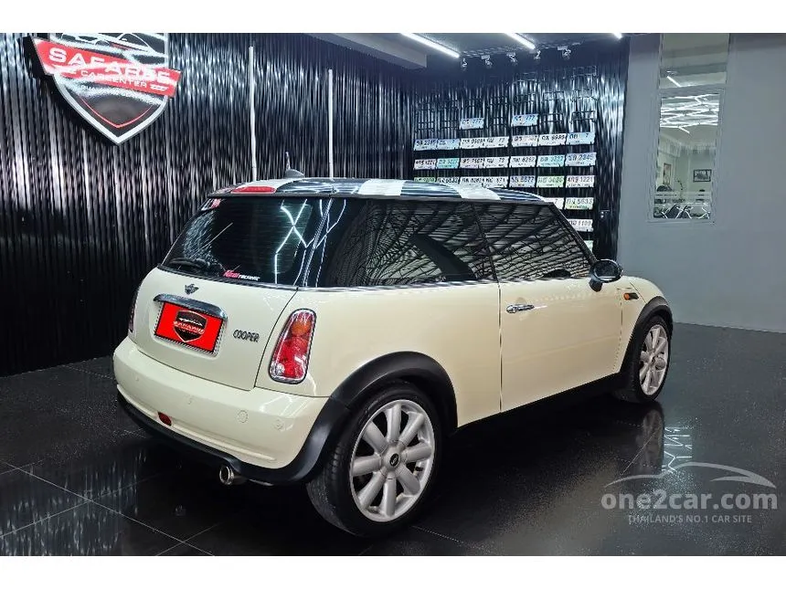 2005 Mini COOPER 3-Door Hatchback