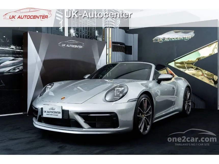 2024 Porsche 911 Targa 4 Convertible