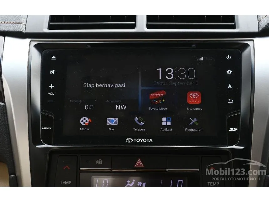 2018 Toyota Camry V Sedan