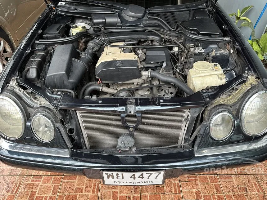 1997 Mercedes-Benz E230 Avantgarde Sedan