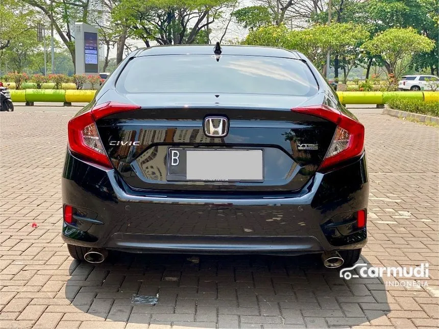 2017 Honda Civic ES Sedan