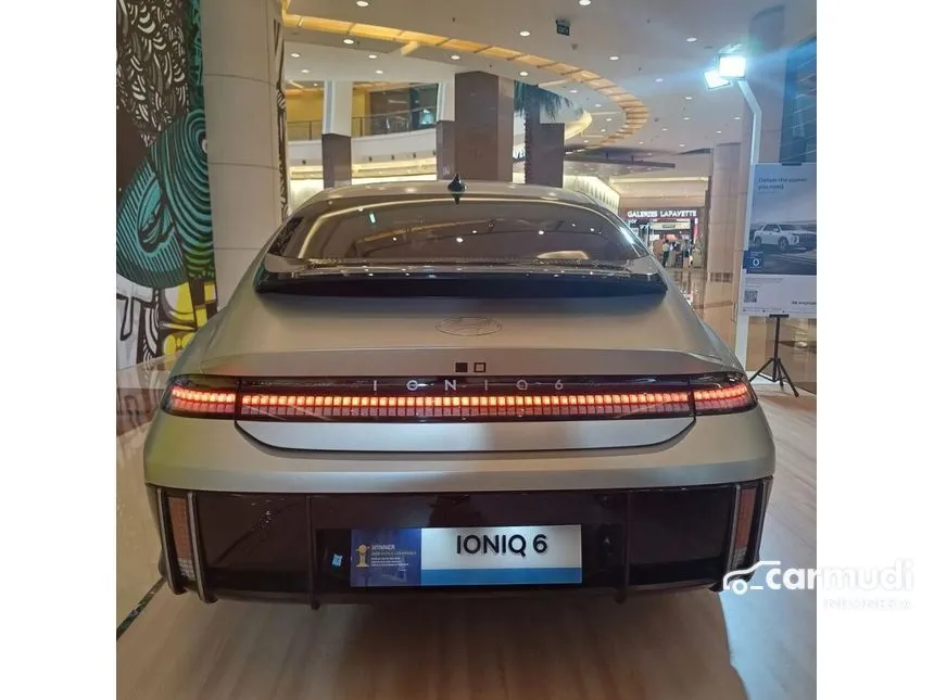 2023 Hyundai IONIQ 6 Signature Long Range Sedan