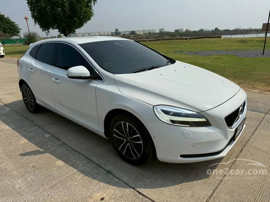 2016 Volvo V40 S Wagon
