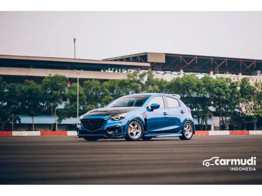 2016 Mazda 2 R Hatchback