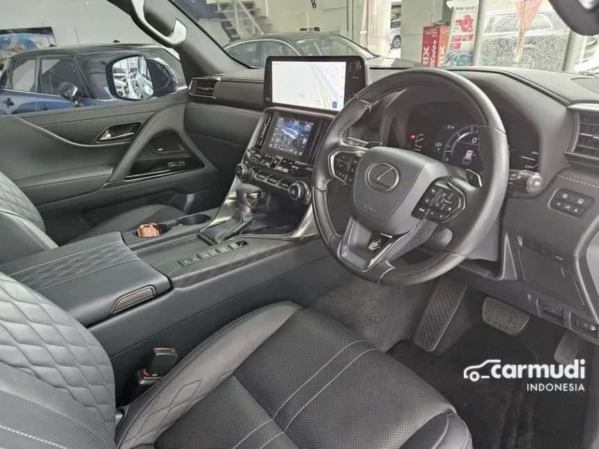 2024 Lexus LX 600 VIP SUV