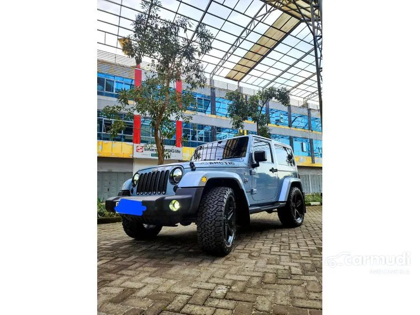 Jual Mobil Jeep Wrangler 2012 Unlimited Sahara 3.6 di Sumatera Utara Automatic SUV Biru Rp 850.000.000