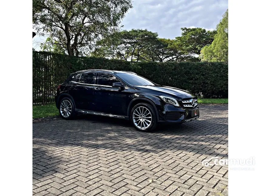 2019 Mercedes-Benz GLA200 AMG Line SUV