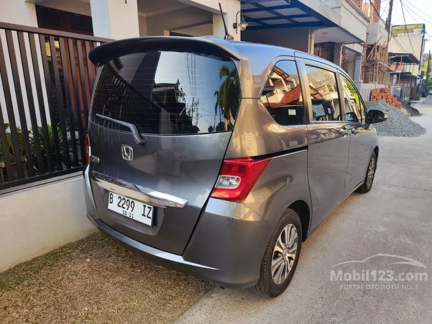 2013 Honda Freed S MPV