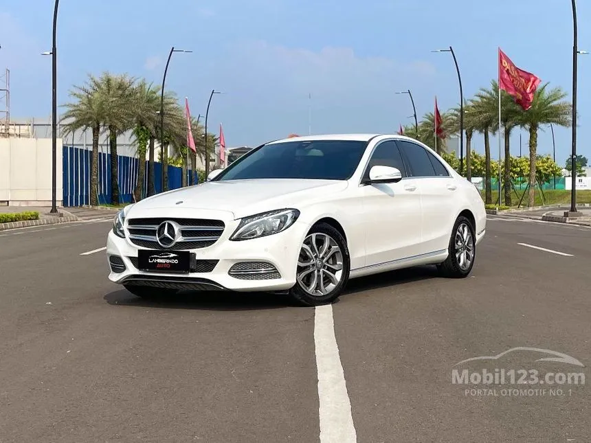 2015 Mercedes-Benz C200 Avantgarde CKD Sedan