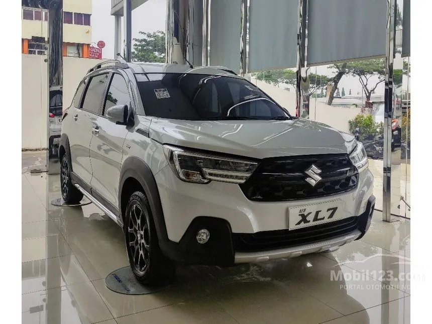 Jual Mobil Suzuki XL7 2024 BETA Hybrid 1.5 di Banten Automatic Wagon Putih Rp 235.200.000
