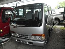 2015 - Isuzu NHR69 2.8