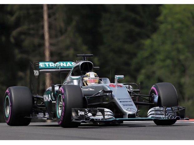Hamilton Berjaya di F1 Austria 2016
