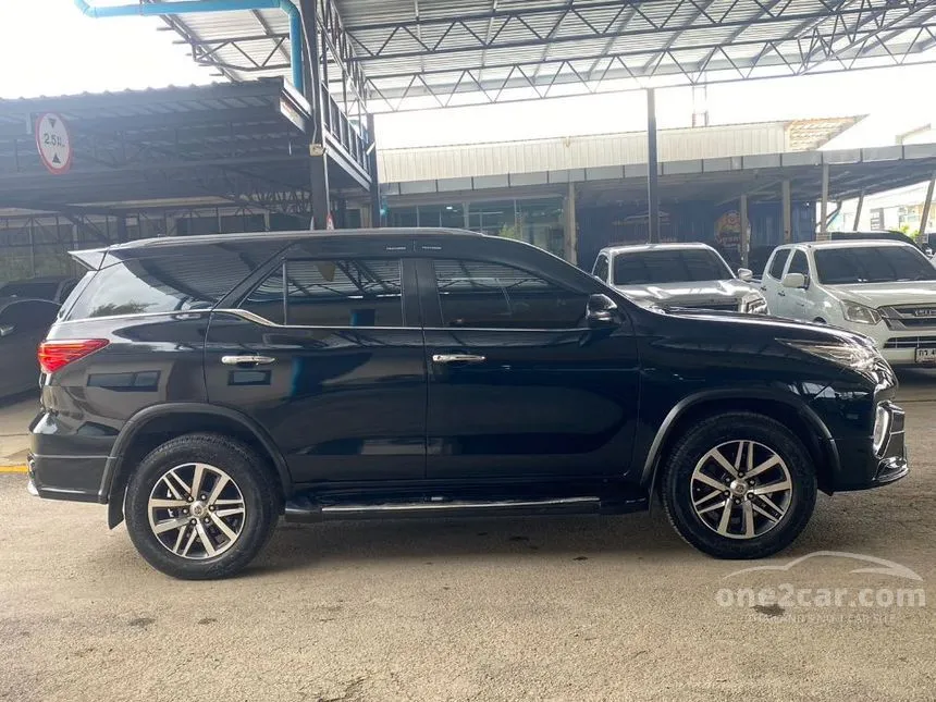 2018 Toyota FORTUNER V SUV