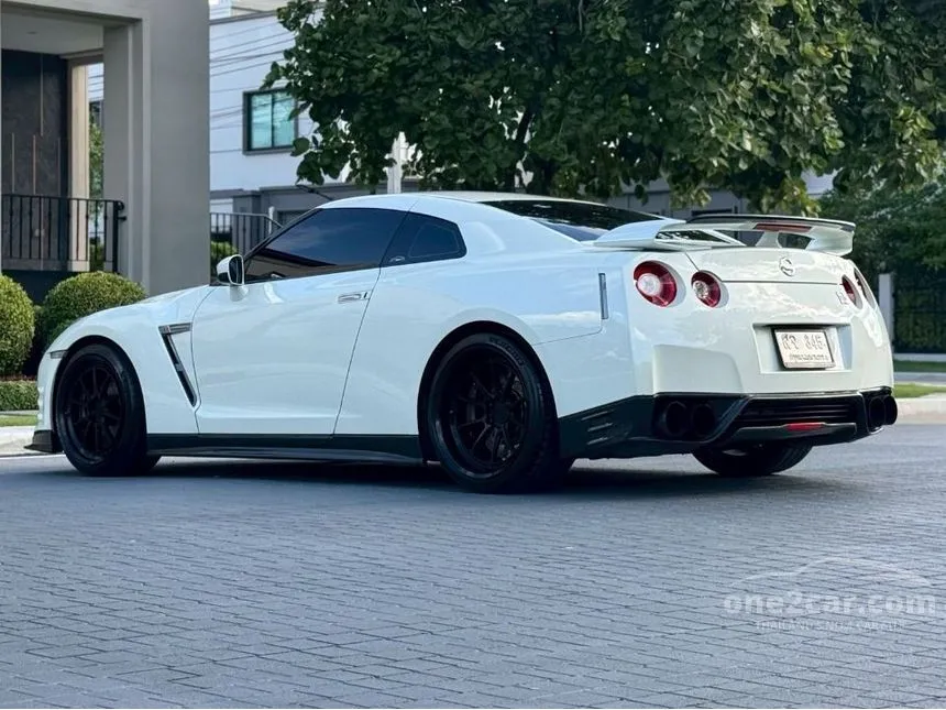 2012 Nissan GT-R Coupe