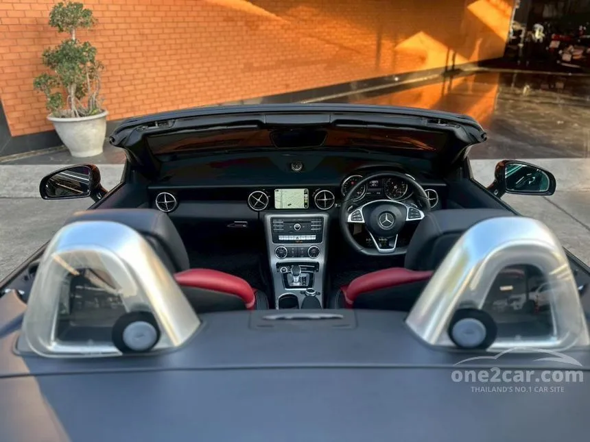 2018 Mercedes-Benz SLC300 AMG Dynamic Convertible