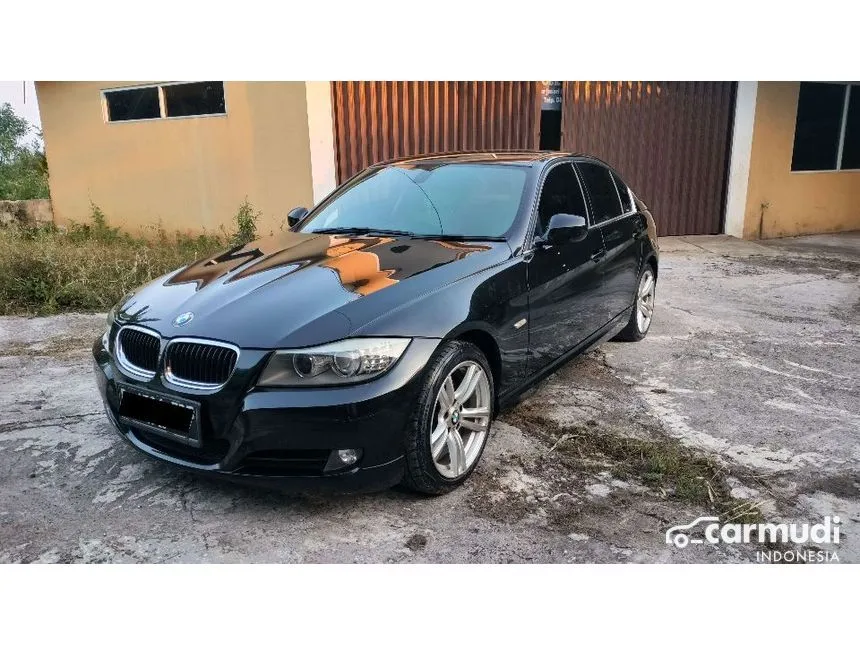 2010 BMW 320i Sedan