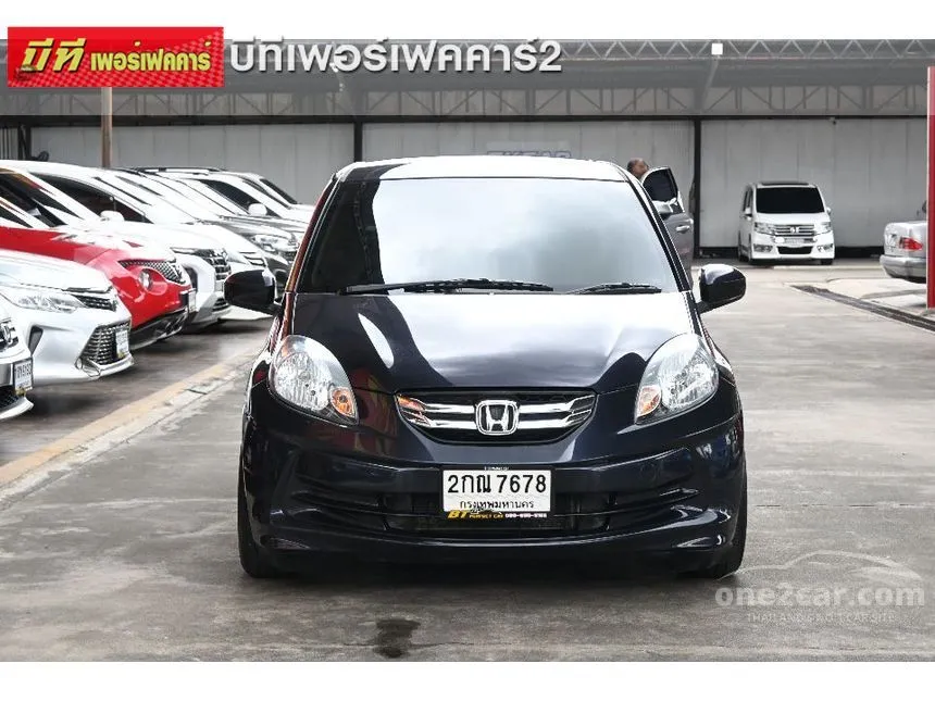 2013 Honda Brio Amaze V Sedan