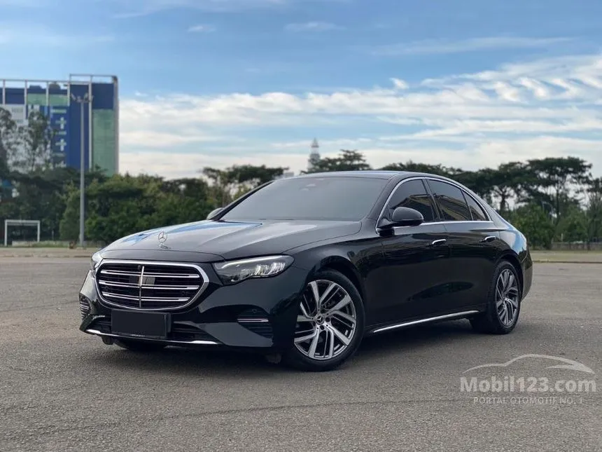 2024 Mercedes-Benz E200 Exclusive Line Sedan