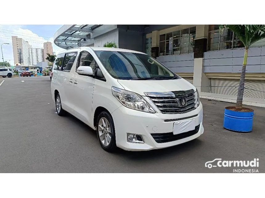 2012 Toyota Alphard X MPV