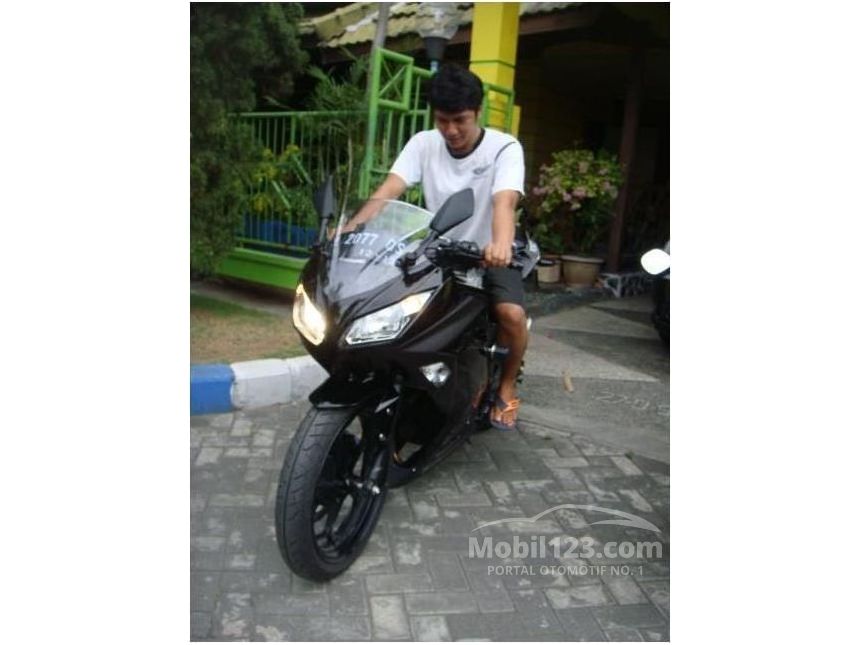 Jual Motor Kawasaki Ninja 2013 03 Di Jawa Timur Manual Hitam Rp 45000000 2093969 Mobil123com