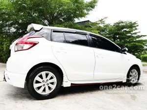2016 Toyota YARIS 1.2 E Hatchback
