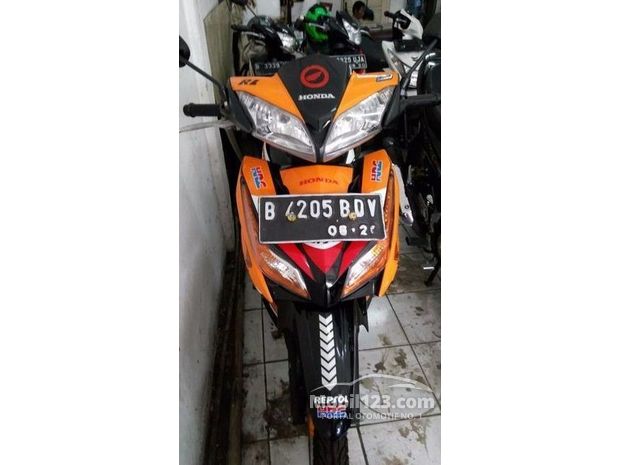 Honda Blade Fi 125 Manual Motor  bekas  dijual  di Indonesia 