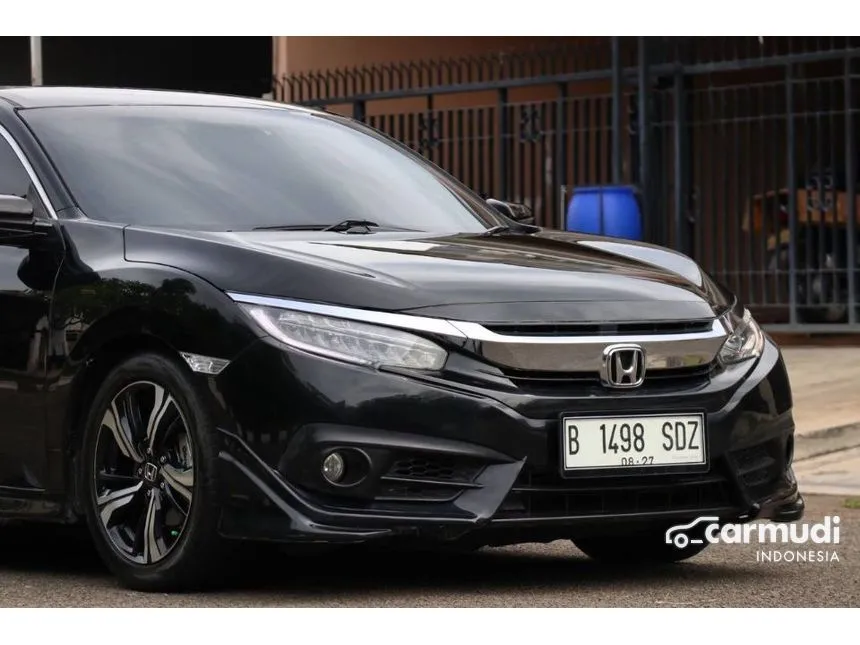 2016 Honda Civic ES Sedan