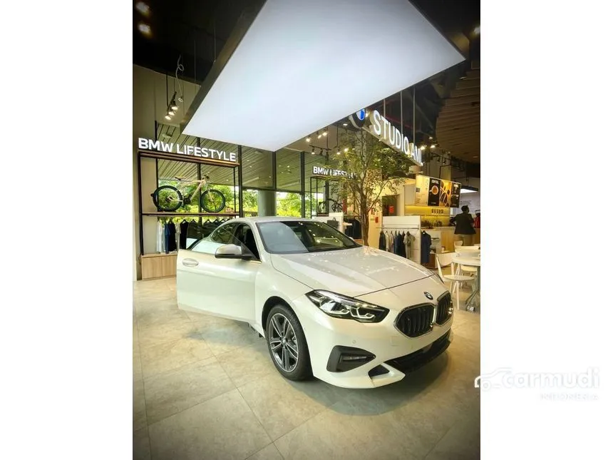 Jual Mobil BMW 218i 2024 Sport Line 1.5 di DKI Jakarta Automatic Gran Coupe Putih Rp 780.000.000