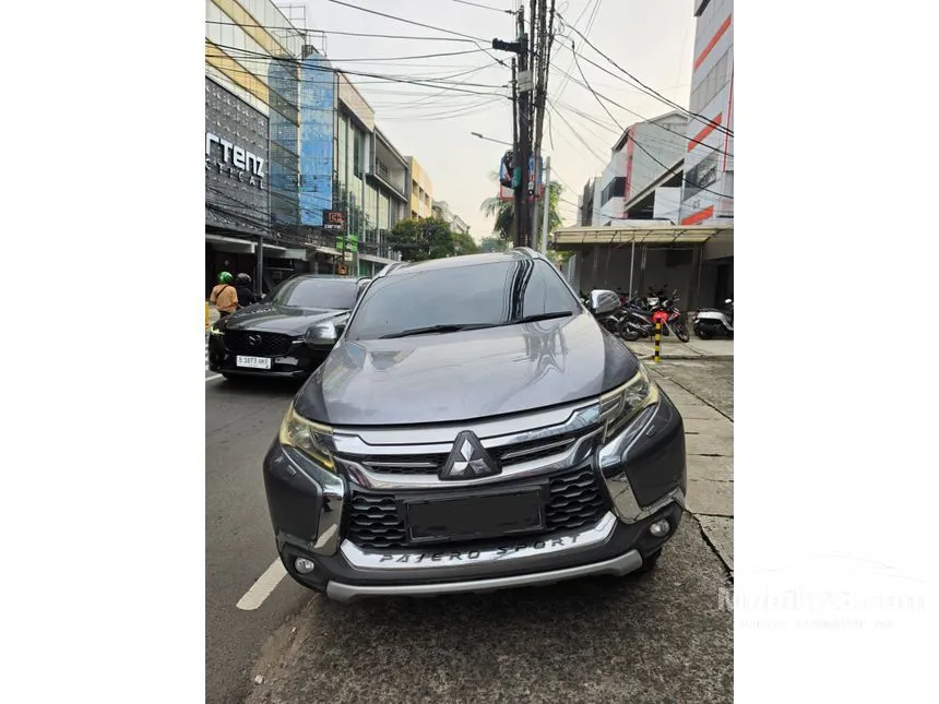 2017 Mitsubishi Pajero Sport Dakar 4X2 SUV