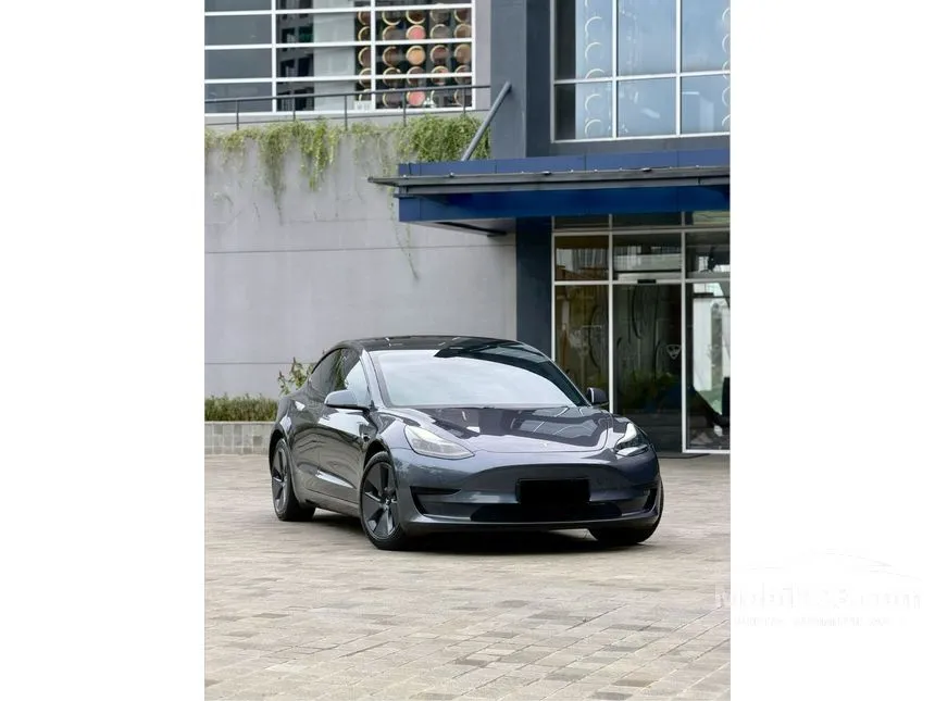 2021 Tesla Model 3 Long Range Sedan