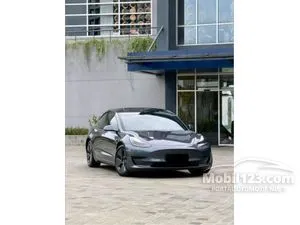 2021 Tesla Model 3 Long Range Sedan