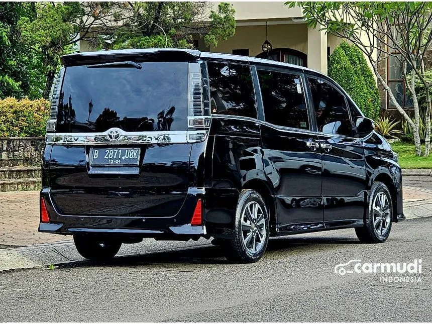 2019 Toyota Voxy MPV
