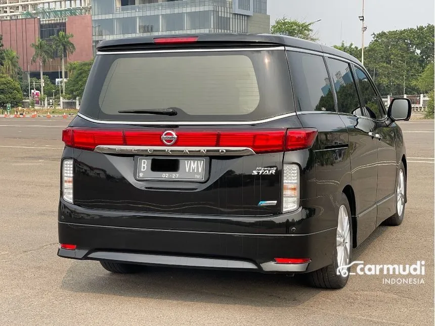 2013 Nissan Elgrand Highway Star MPV